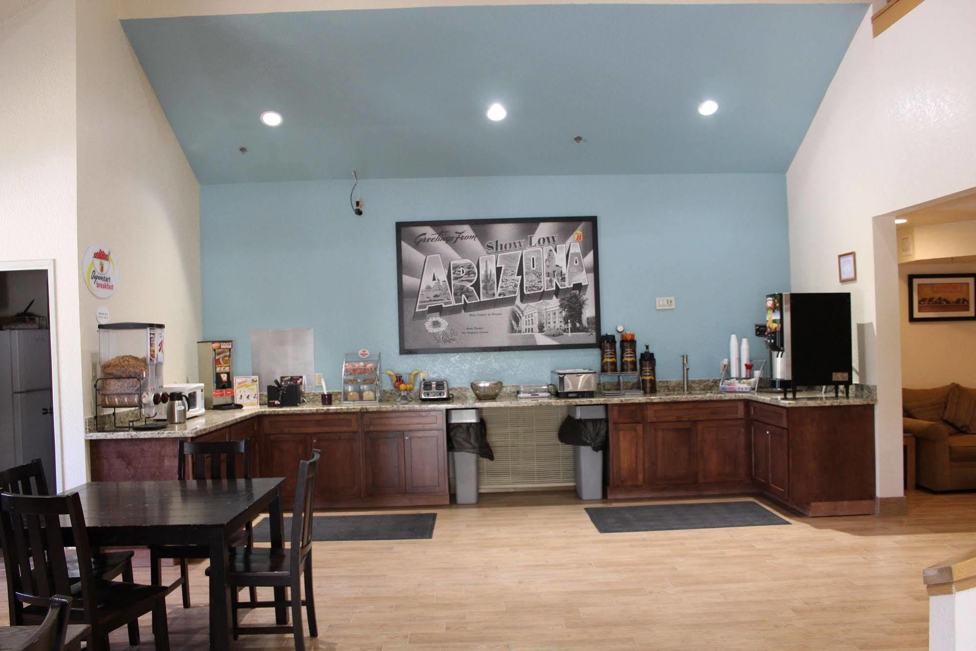 Super 8 By Wyndham Show Low Bagian luar foto